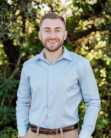 Dr. Alex Tryon from the Broberg Family Dental team
