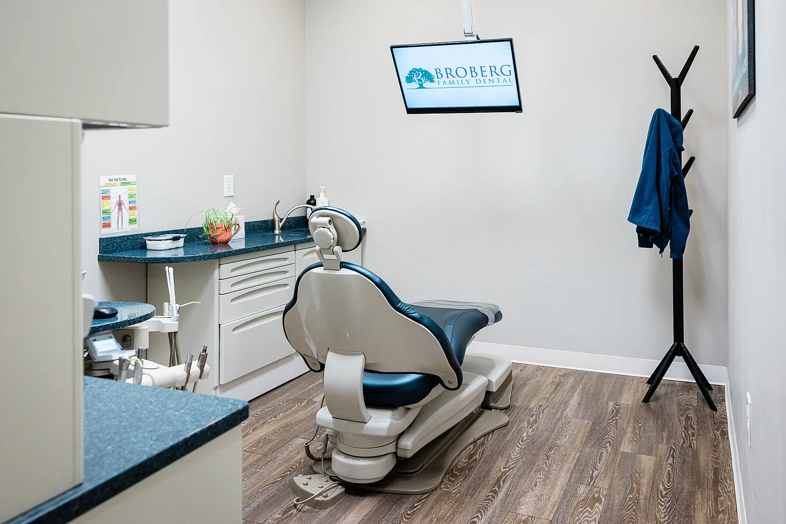 Broberg Family Dental treatment room