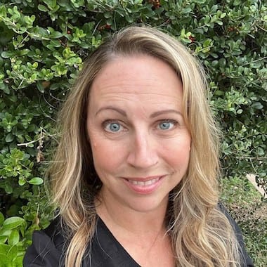 Amy from the Broberg Family Dental team