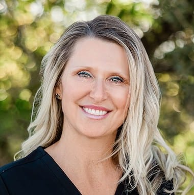 Lisa from the Broberg Family Dental team